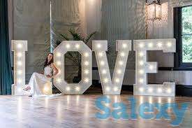 Объемные световые буквы в ретро стиле, фотография 4