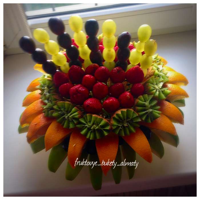 Фруктовая пальма, фруктовый павлин, фотография 7