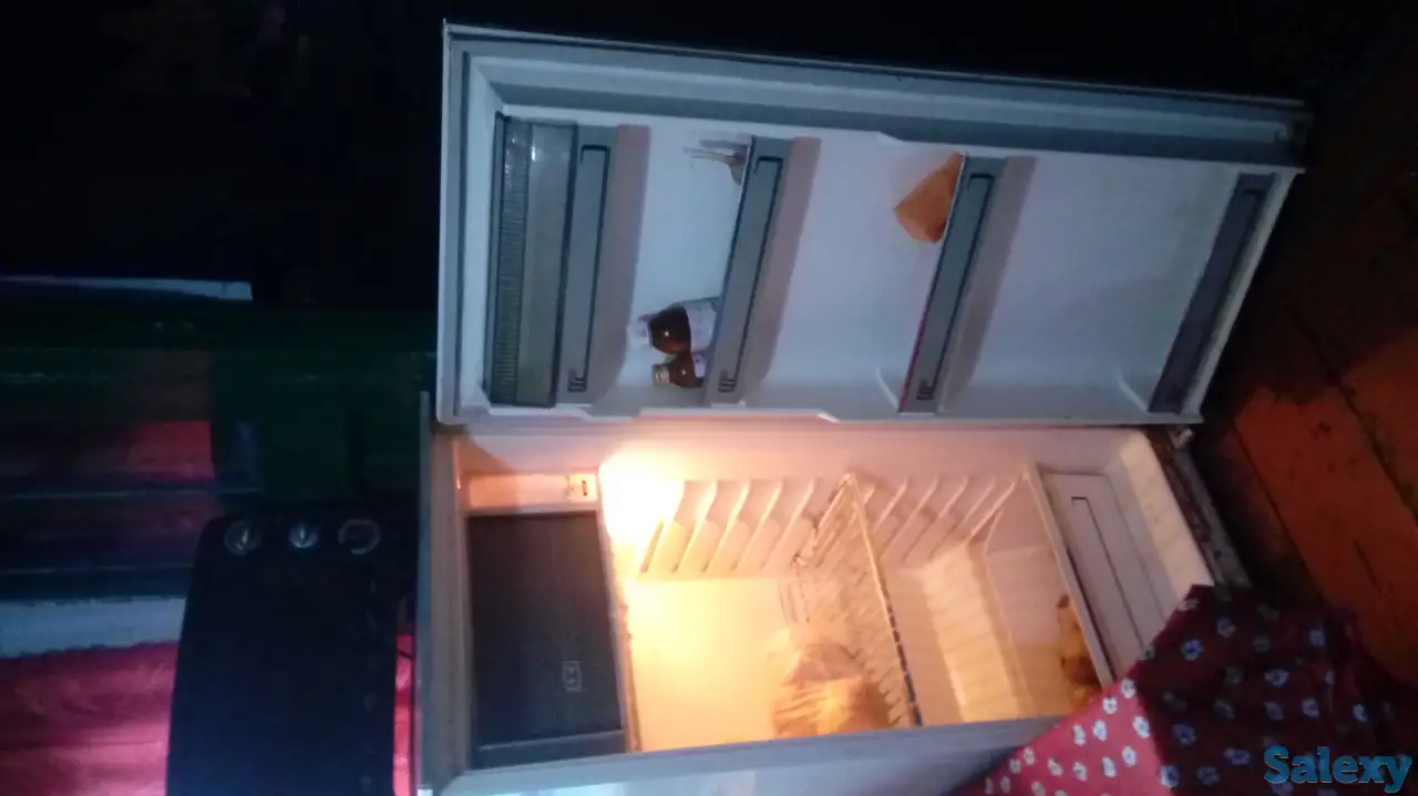 Срочно продам холодильник б у в хорошем состоянии, фотография 1