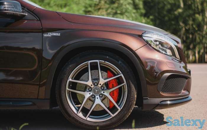 Mercedes-Benz GLA 45 AMG 2015 года, фотография 2