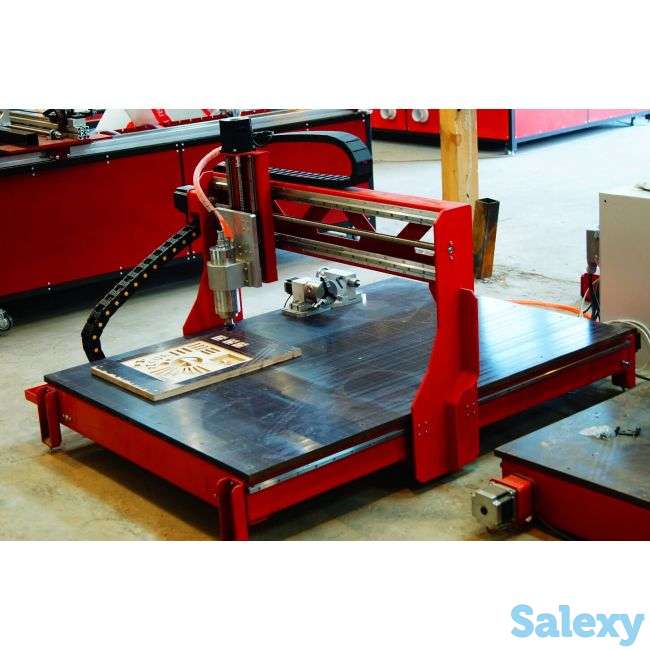 Фрезерный станок по дереву 2.2 кВт, размер рабочего стола: 580×750 мм., фотография 1