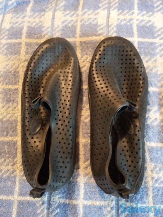 Тапочки для плавания черные, фотография 1