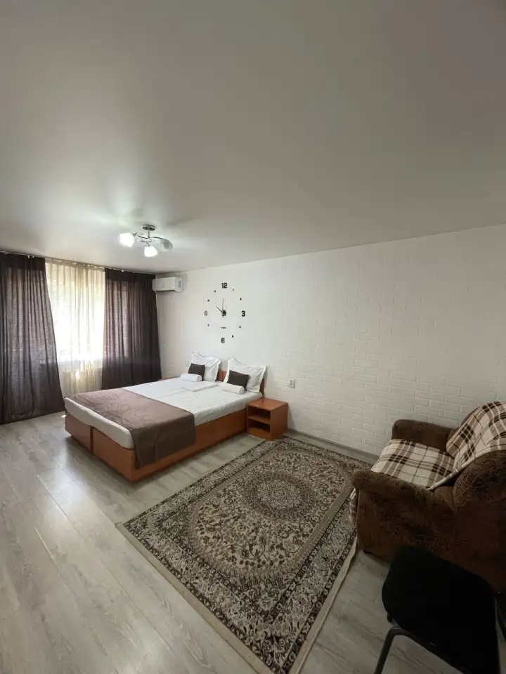 Аренда квартир посуточно, Кабанбай- батыра 60, фотография 1