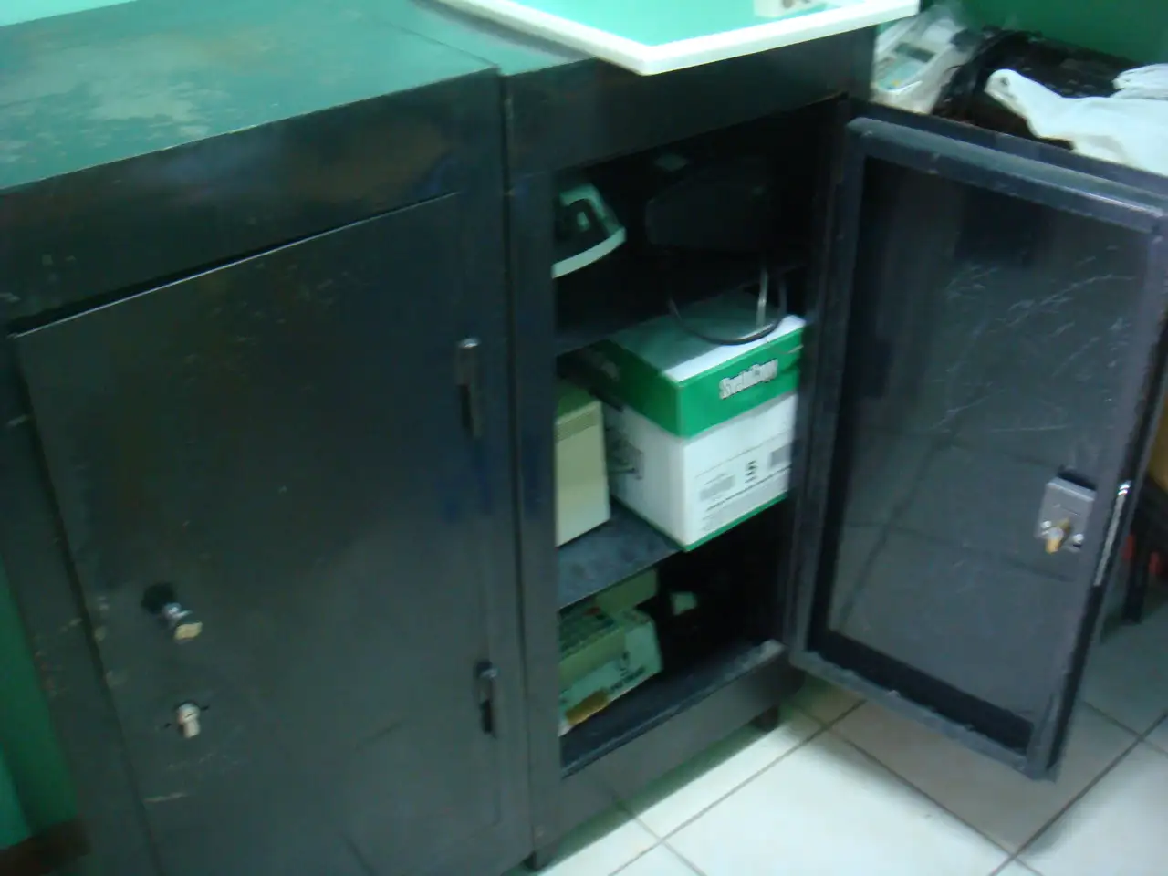 ПРОДАМ СЕЙФ стальной ДЛЯ ДОМА ИЛИ ОФИСА, фотография 2