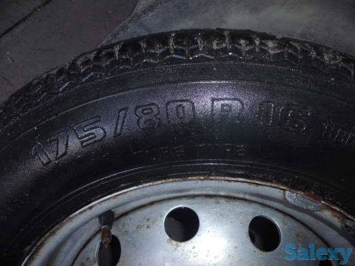 продам летнюю резину б/у на Ниву., фотография 1