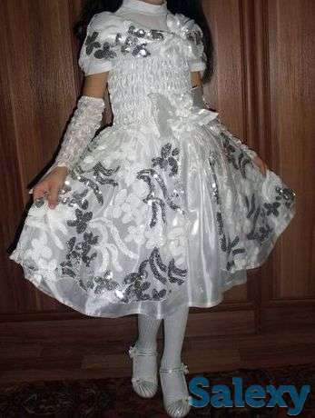 Платье с перчатками, фотография 1