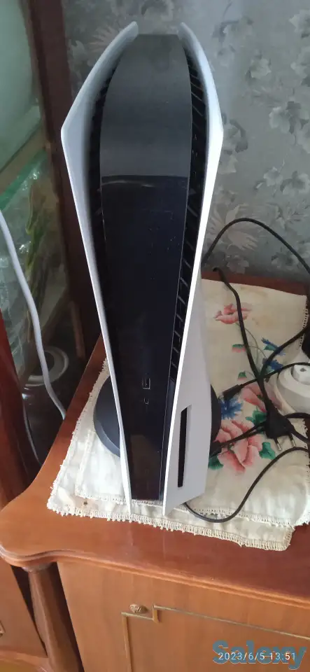 продаю игровую приставку, фотография 2