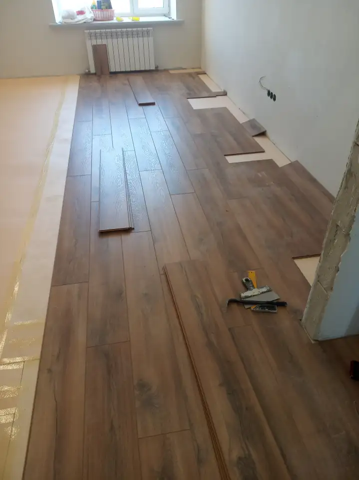 Укладка ламината настил линолеума и ОСБ, фотография 13