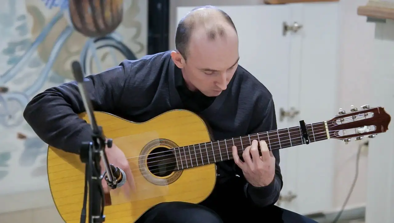 Уроки игры на Гитаре онлайн и оффлайн обучение, фотография 2