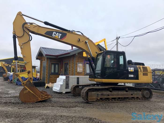 Гусеничный экскаватор Caterpillar 320D2L (678), фотография 2