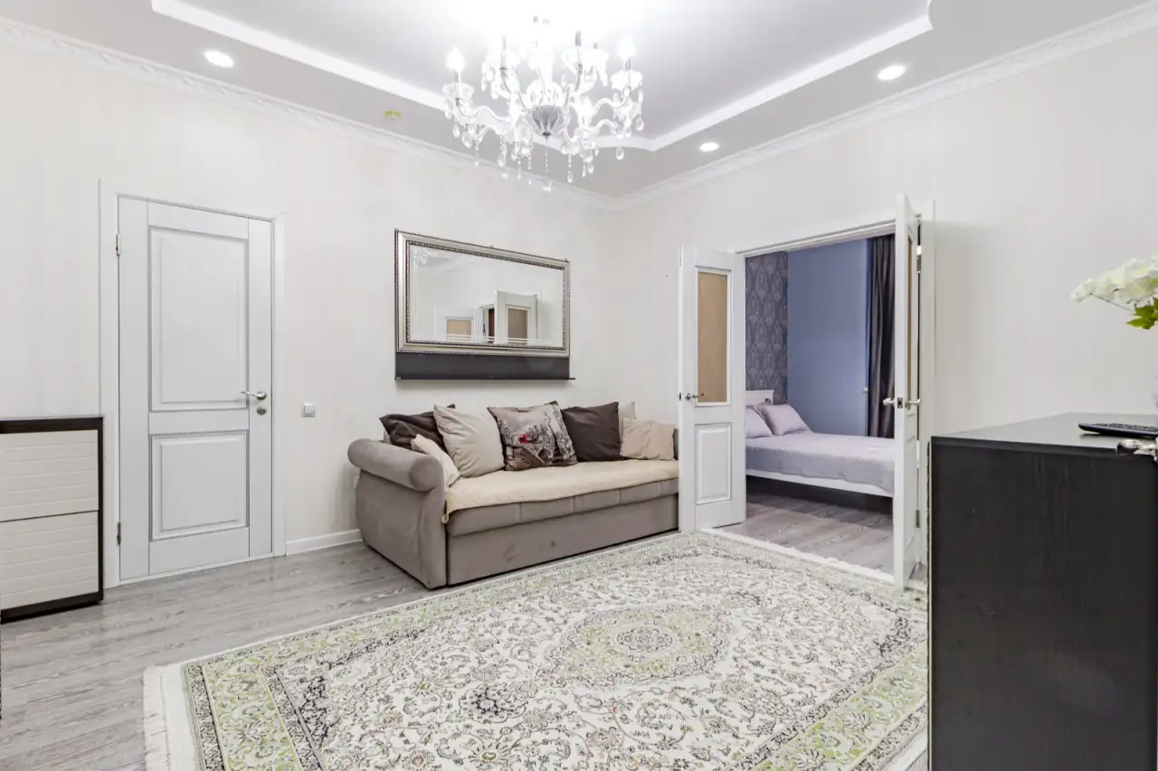 Апартаменты рядом с Абу даби плаза, улица Туркестан, 10, фотография 2