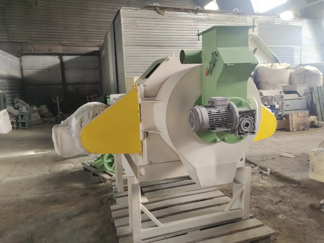 Гранулятор для пеллет и кормов, фотография 1