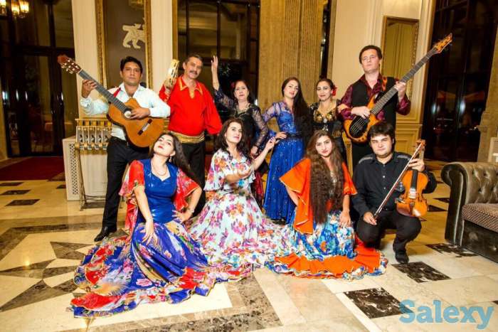 Цыганский ансамбль 