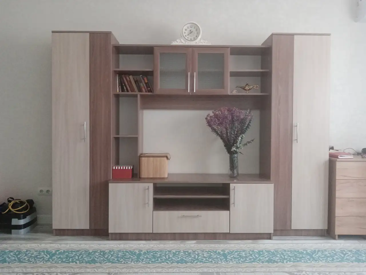 Продается стенка в зал с нишей для ТВ, фотография 1