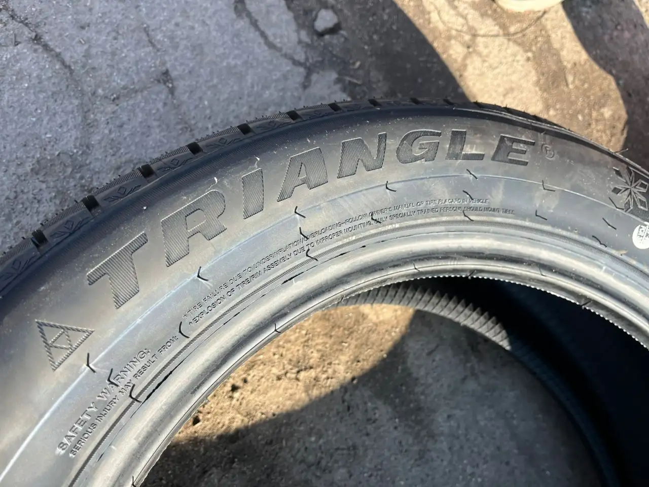 235.55.19 Triangle PL02 105V, фотография 4