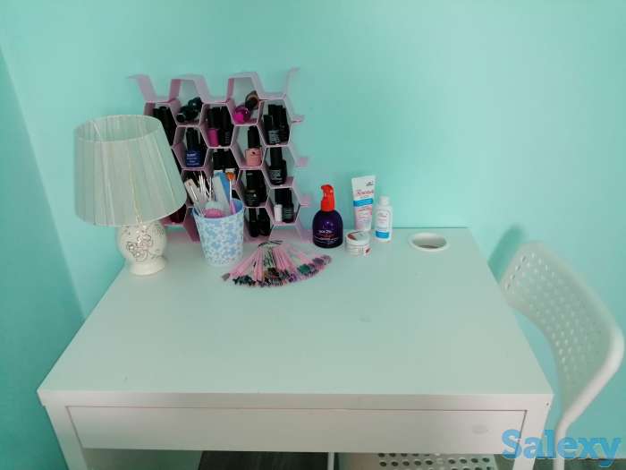 Продам столик и два стула, фотография 1