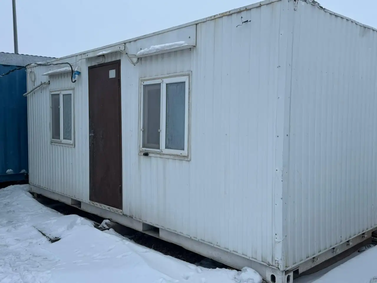 Мобильное здание под жилье на базе 20фт контейнера, фотография 1