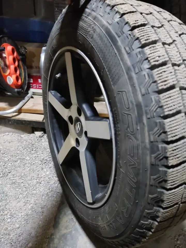 Продам комплект титановых дисков с резиной, фотография 1