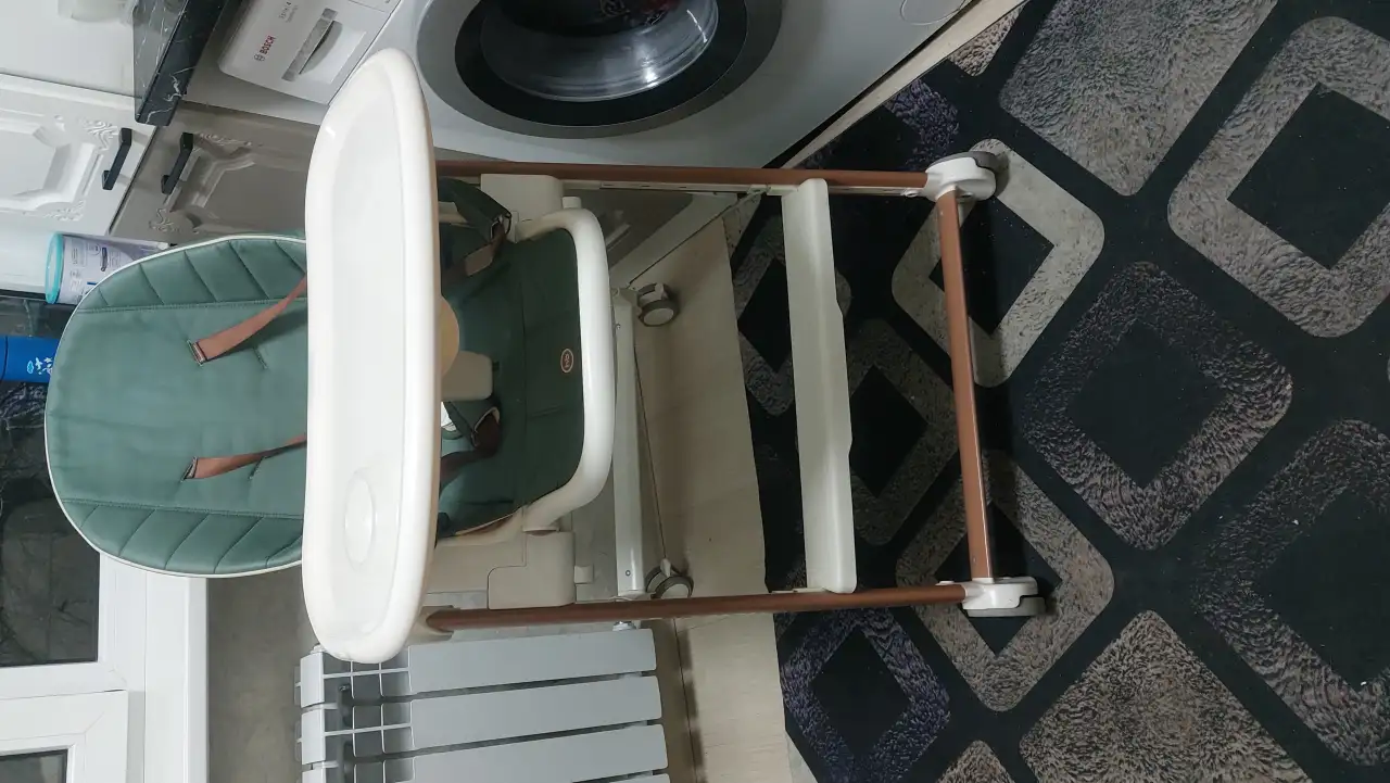 Коляска 2в1 и стульчик для кормления, фотография 1