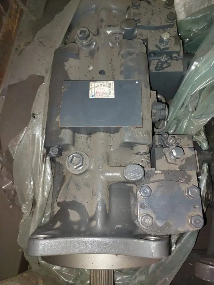 Насос 708-2L-00691, Коматсу PC1250, фотография 3