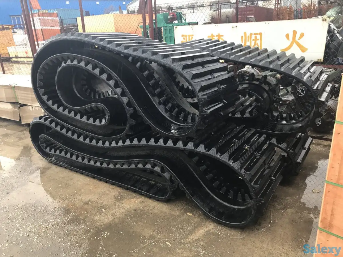 Гусеница на  Экскаваторы Бульдозера. CAT JCB Komatsu Mitsubishi, фотография 1