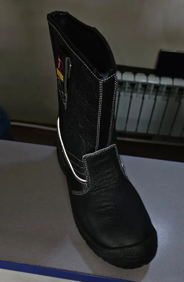 Сапоги рабочие с металлоподносками, фотография 2