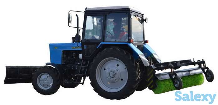 Машина подметально-уборочная с плужно-щёточным оборудованием, фотография 1