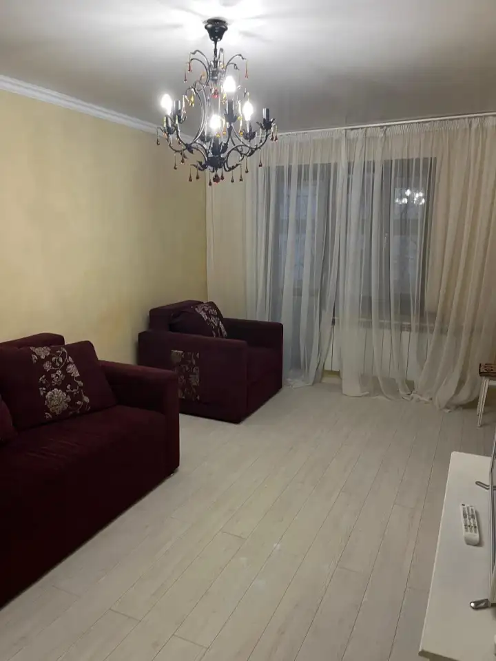 Сдаю 3-х комн. квартиру в центре Алматы, Панфилова 114, фотография 2