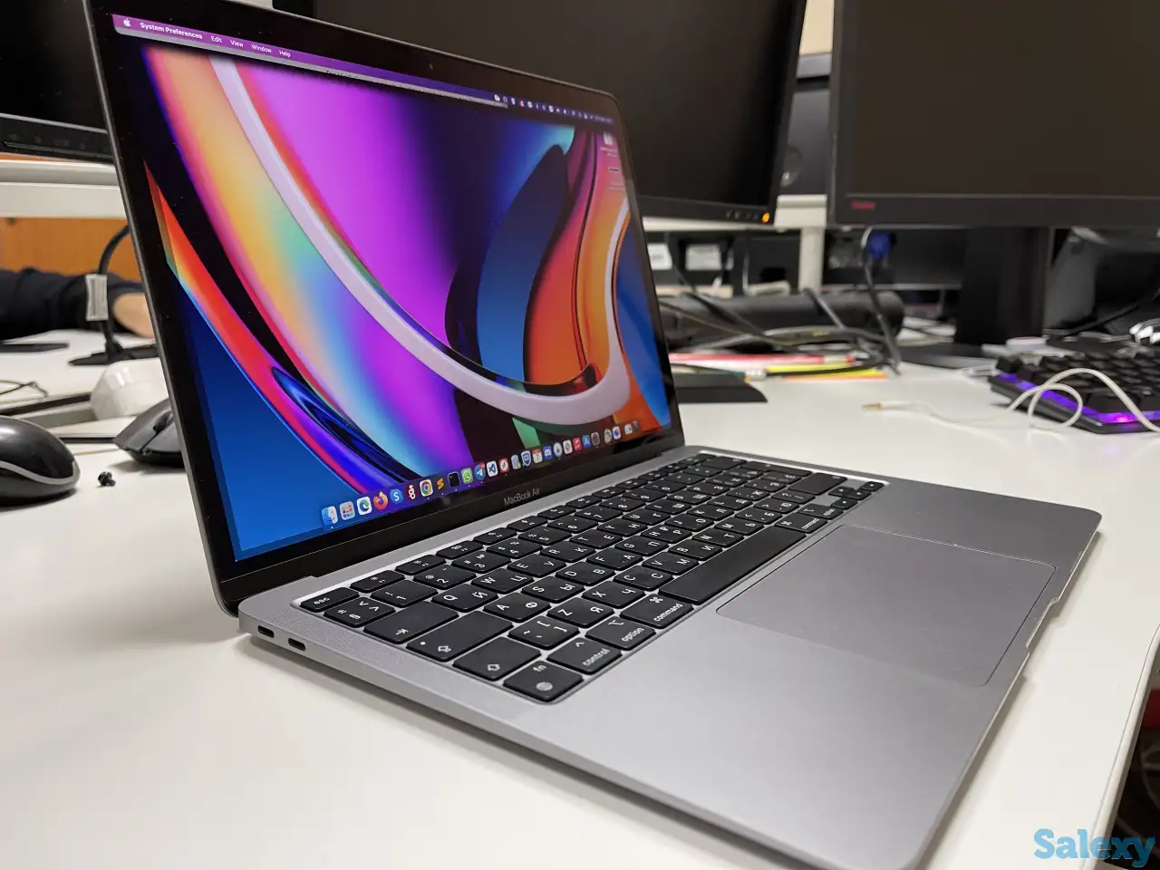 MacBook Air M1 2020, фотография 3