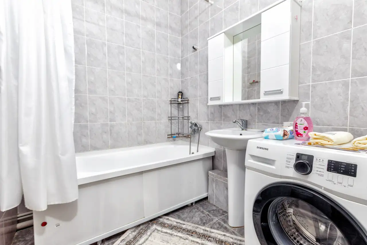 Уютная квартира в центре города посуточно, Бектурова 4/6, фотография 9