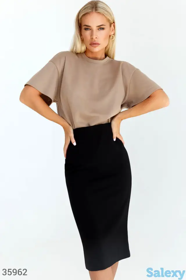 Футболка кофейного оттенка, фотография 1