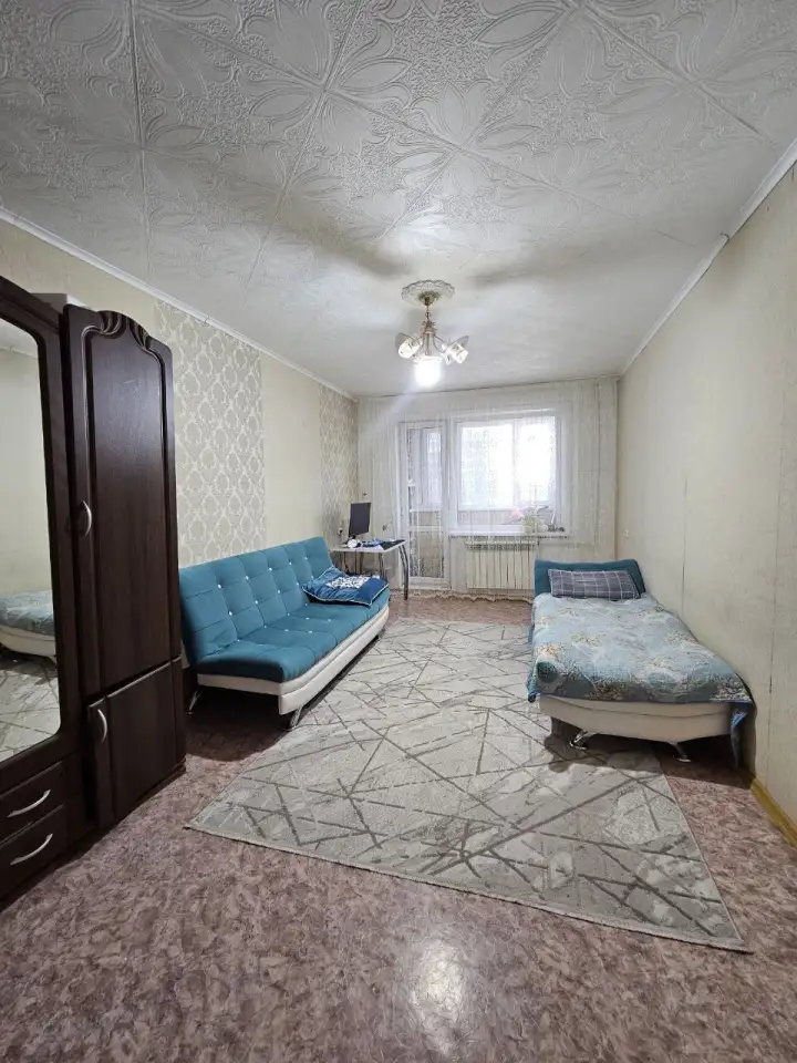 Продам 2-х комнатную квартиру в Шахтинске, Viktora Chara 5a, фотография 1