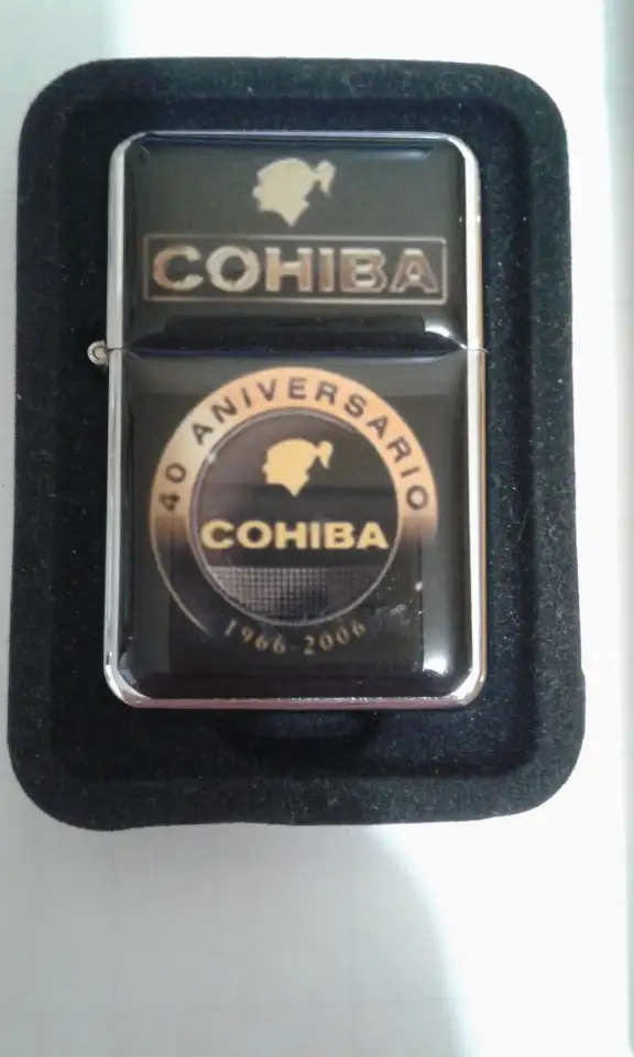 Коллекционная бензиновая зажигалка Cohiba 2006 г., фотография 1