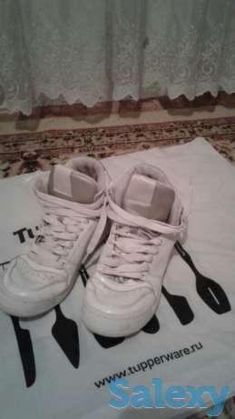 Женские кросовки, фотография 1