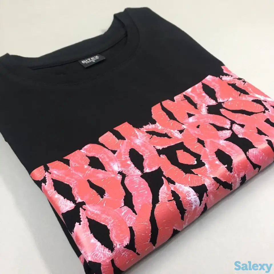 Футболка с интересным принтом, фотография 1