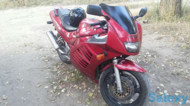 Suzuki RF 400R, фотография 1