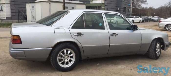 Mercedes-Benz E260, фотография 3