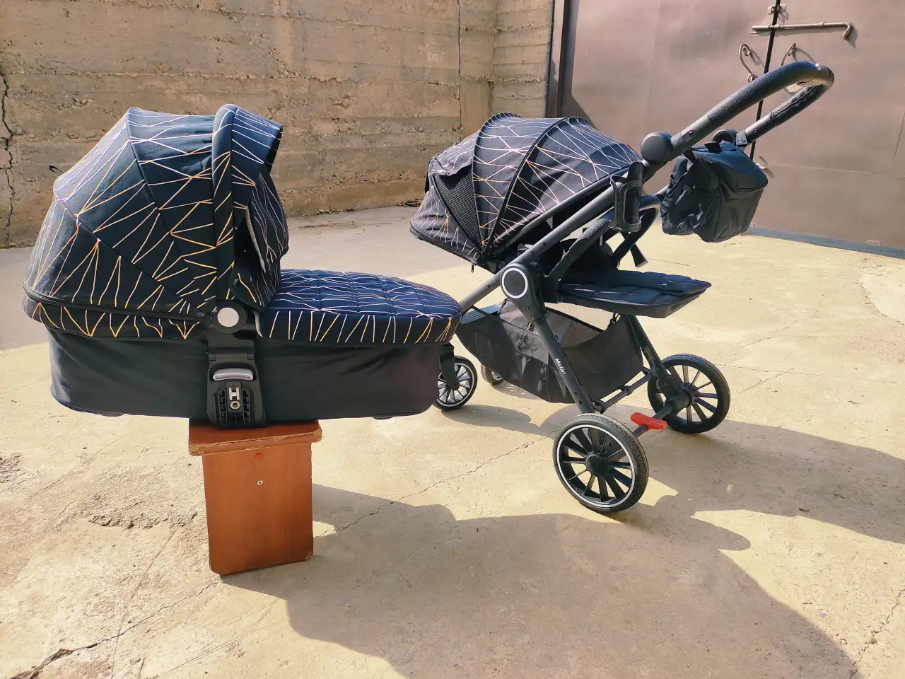 Срочно продается универсальная детская коляска, качество отличное., фотография 1