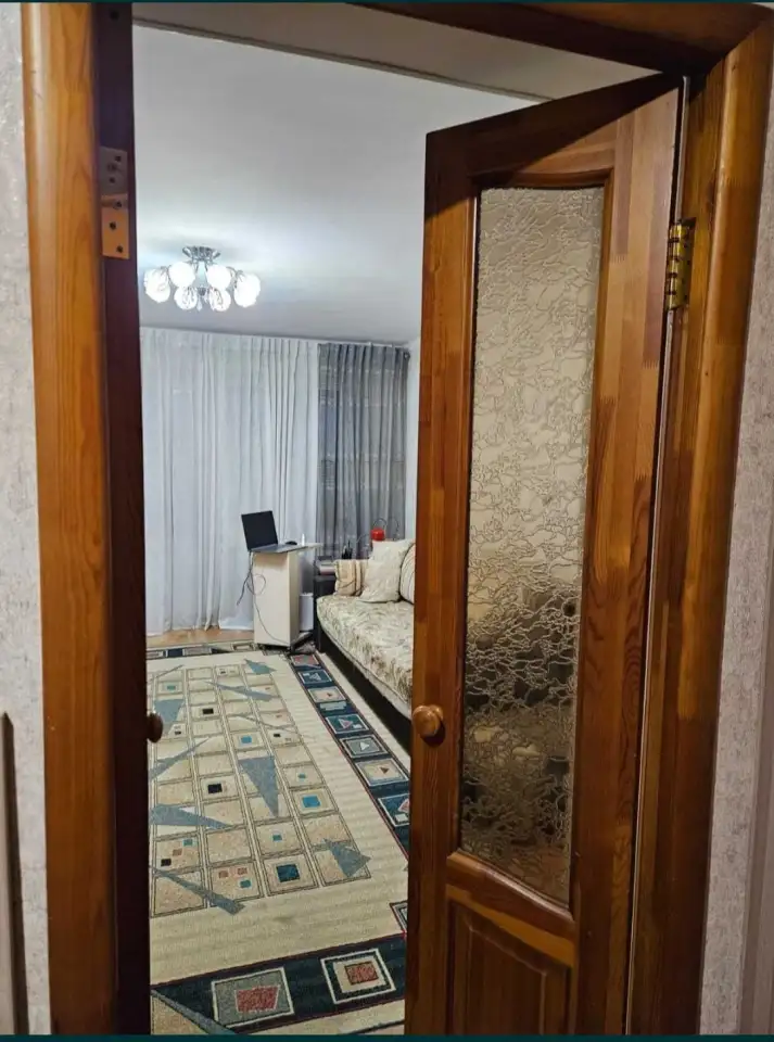 Продам Зх комнатную квартиру, Ул. Конституции, фотография 2