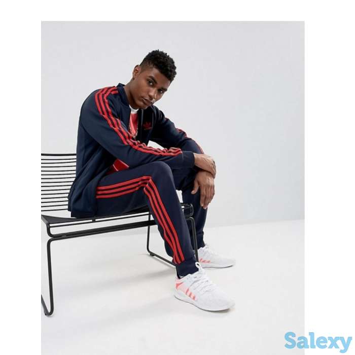 Спортивная одежда, обувь и рюкзаки, фотография 11