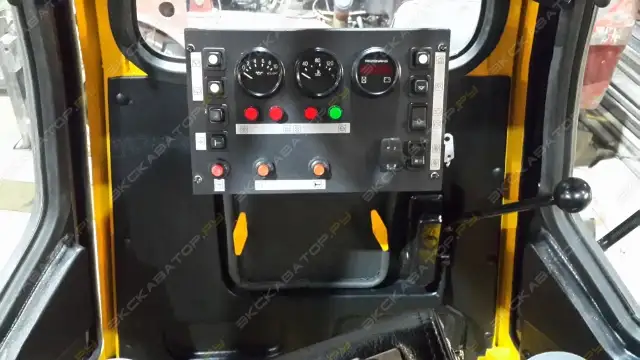 Продам кабины для бульдозеров и тракторов ЧТЗ Б10 , Б10М и т.д, фотография 9