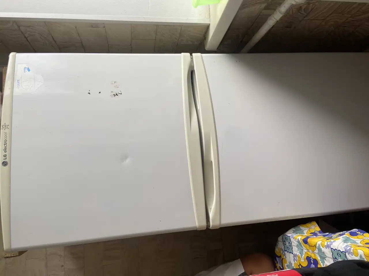 Холодильник работает, и морозильник тоже. Стиральная машина работает, фотография 1