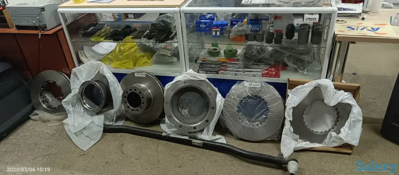 Запчасти DAF / VOLVO / Mercedes-Benz / MAN / BPW / Saf / Schmitz, фотография 2