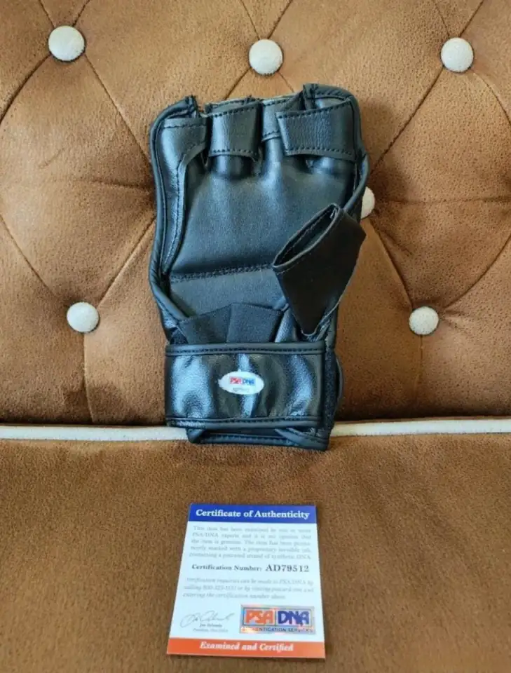 Перчатка Ufc с автографом Конора Макгрегора, фотография 2