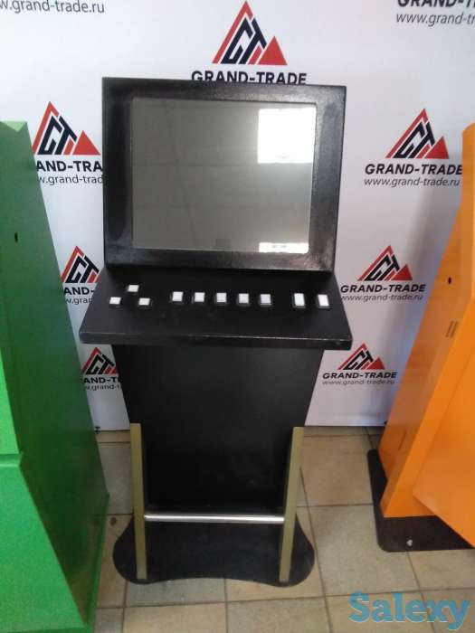 Информационный киоск с кнопками, фотография 1