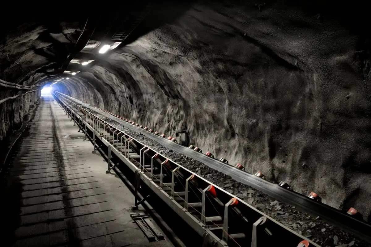 Шахтный конвейер, фотография 1