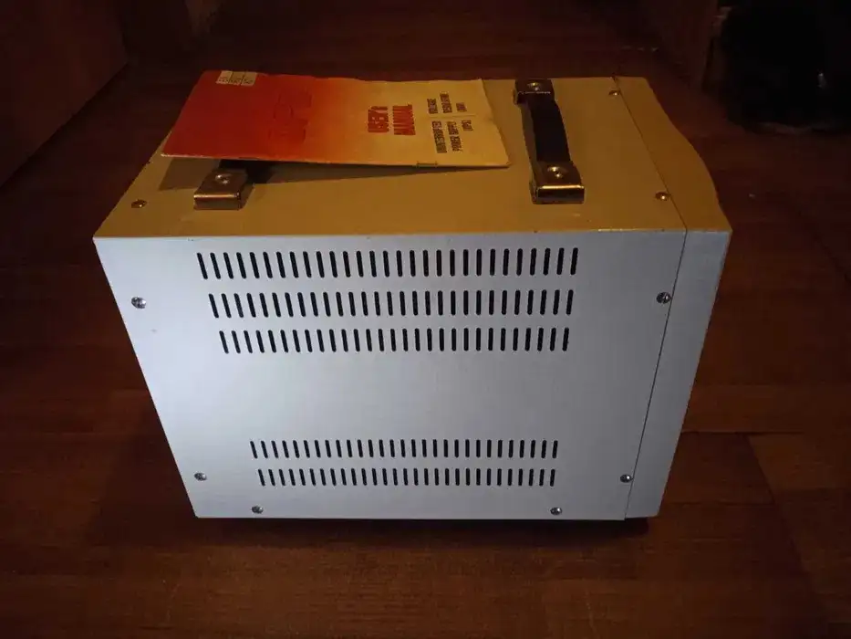 Стабилизатор напряжения 220в OPC FDR-5000VA, фотография 3