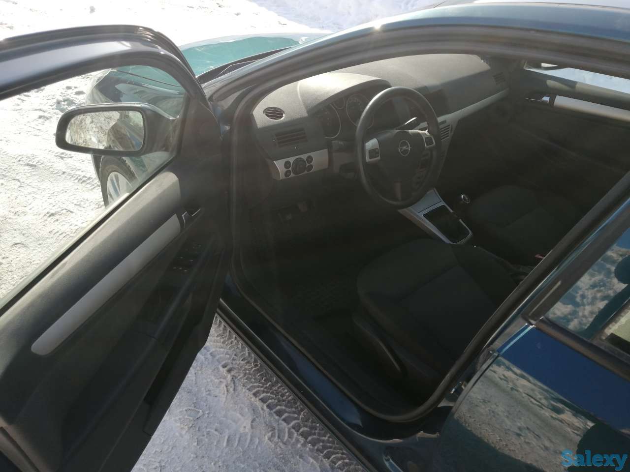 Опель Астра J 2007г. Opel Astra, фотография 5