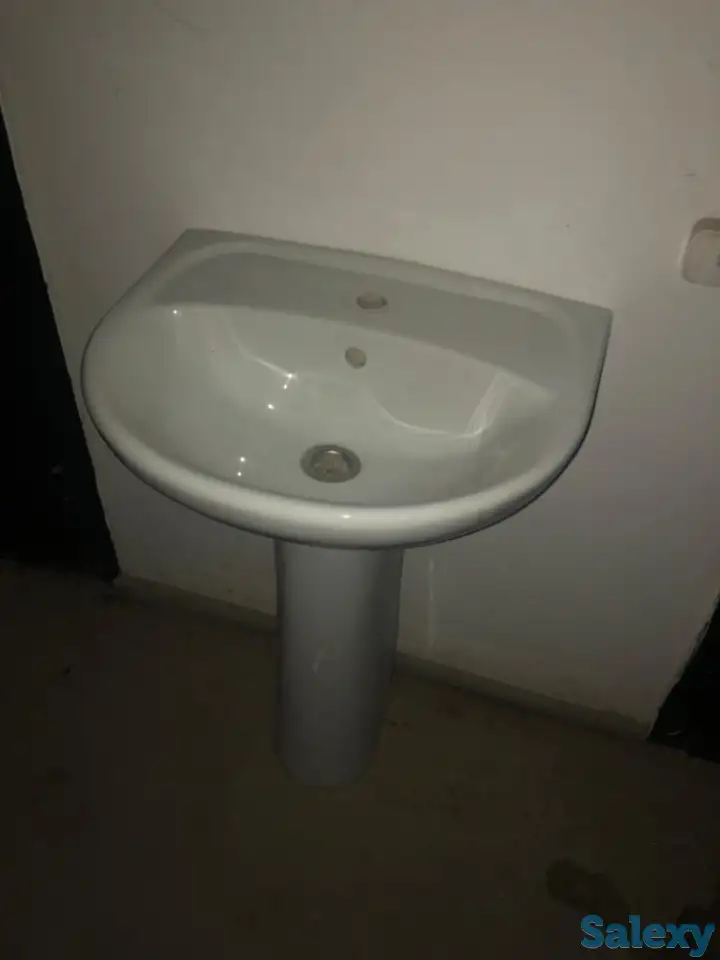 Раковина умывальника с пьедесталом, фотография 2