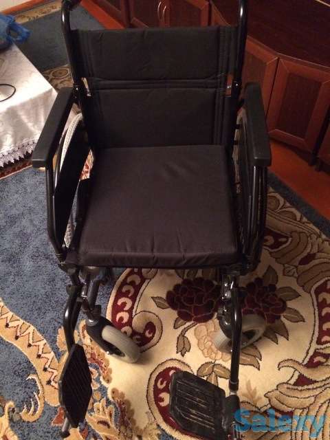 Инвалидная коляска, фотография 1